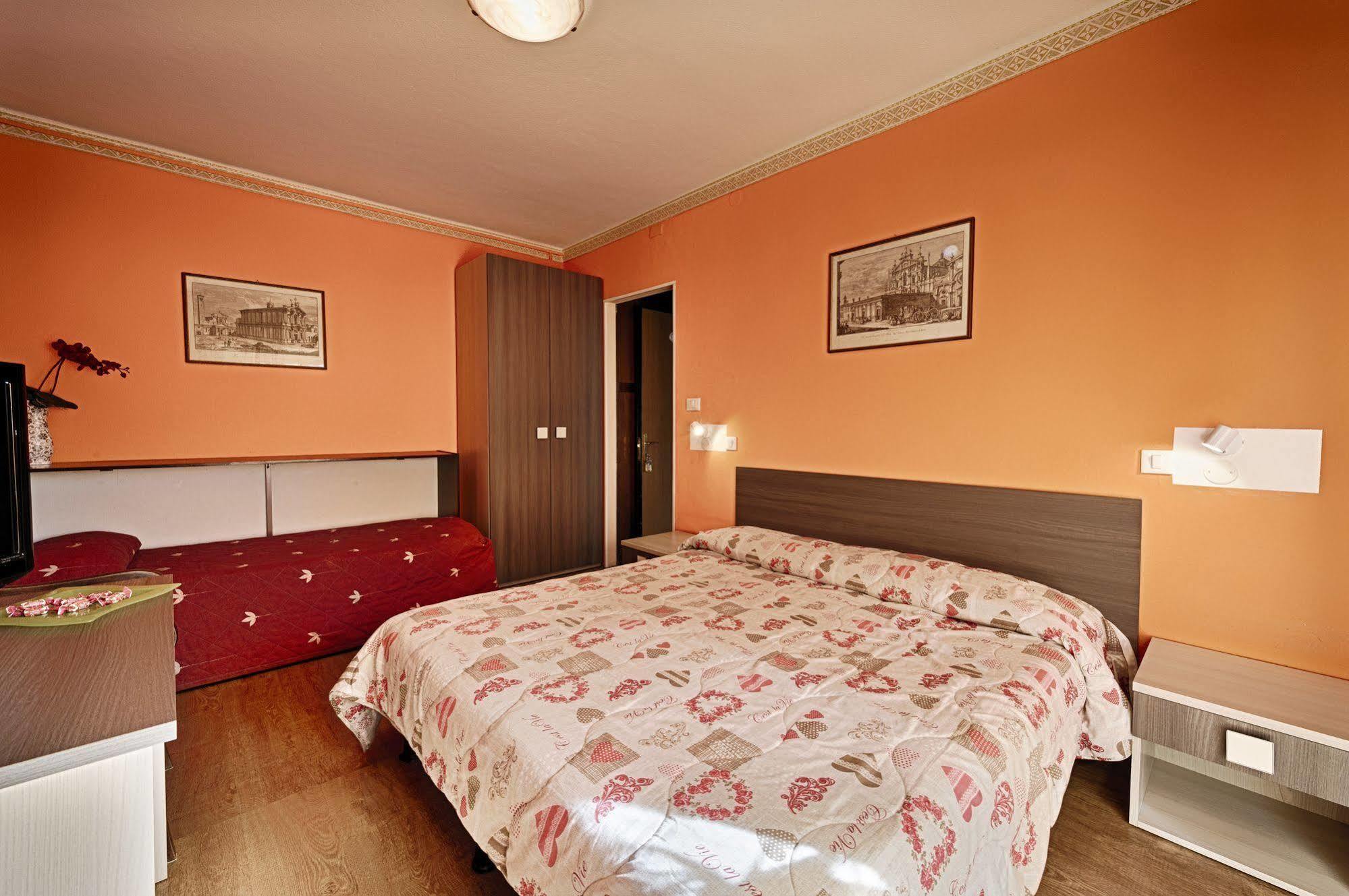Albergo Mancuso Del Voison Aosta Exterior photo