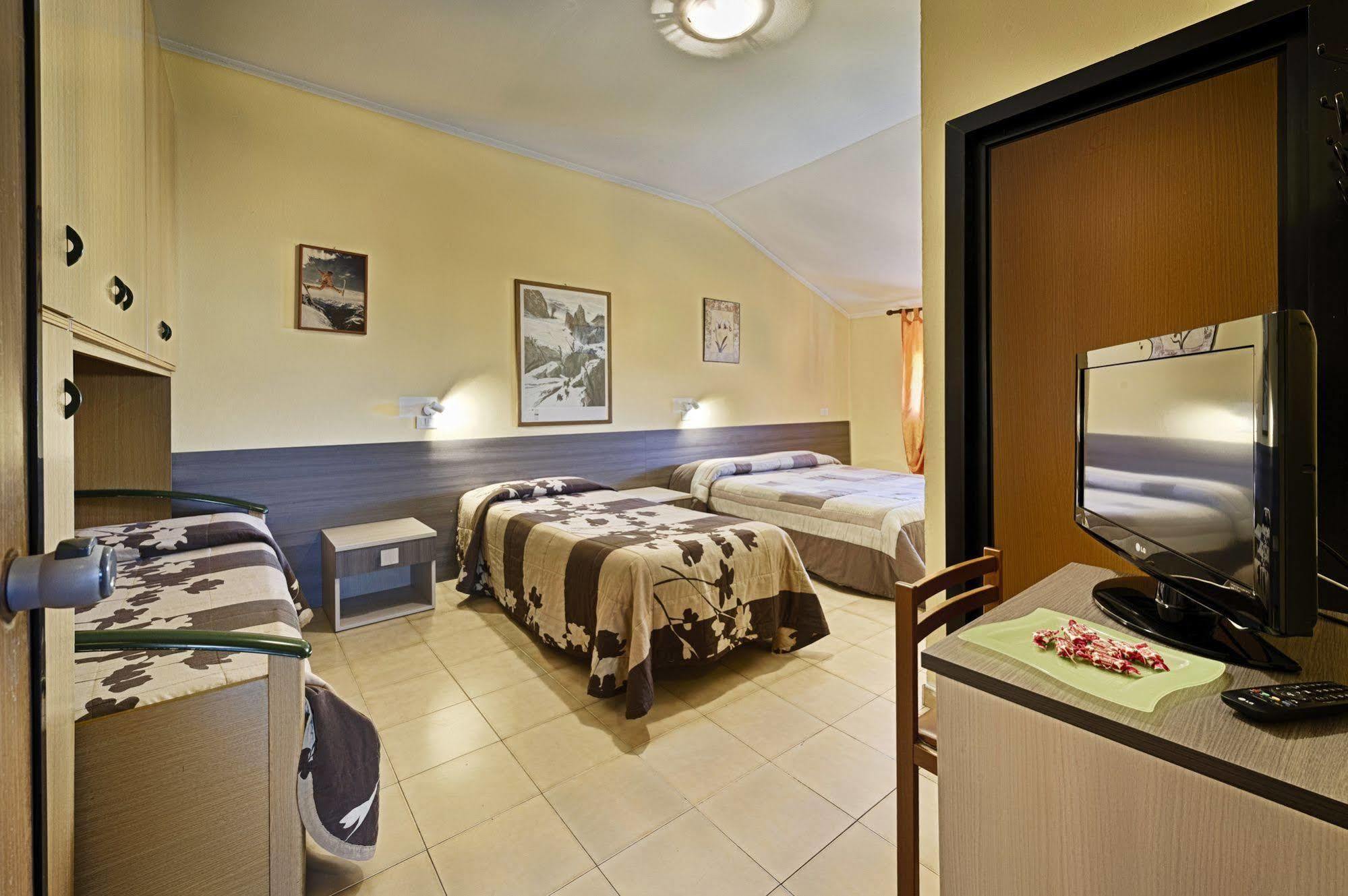 Albergo Mancuso Del Voison Aosta Exterior photo